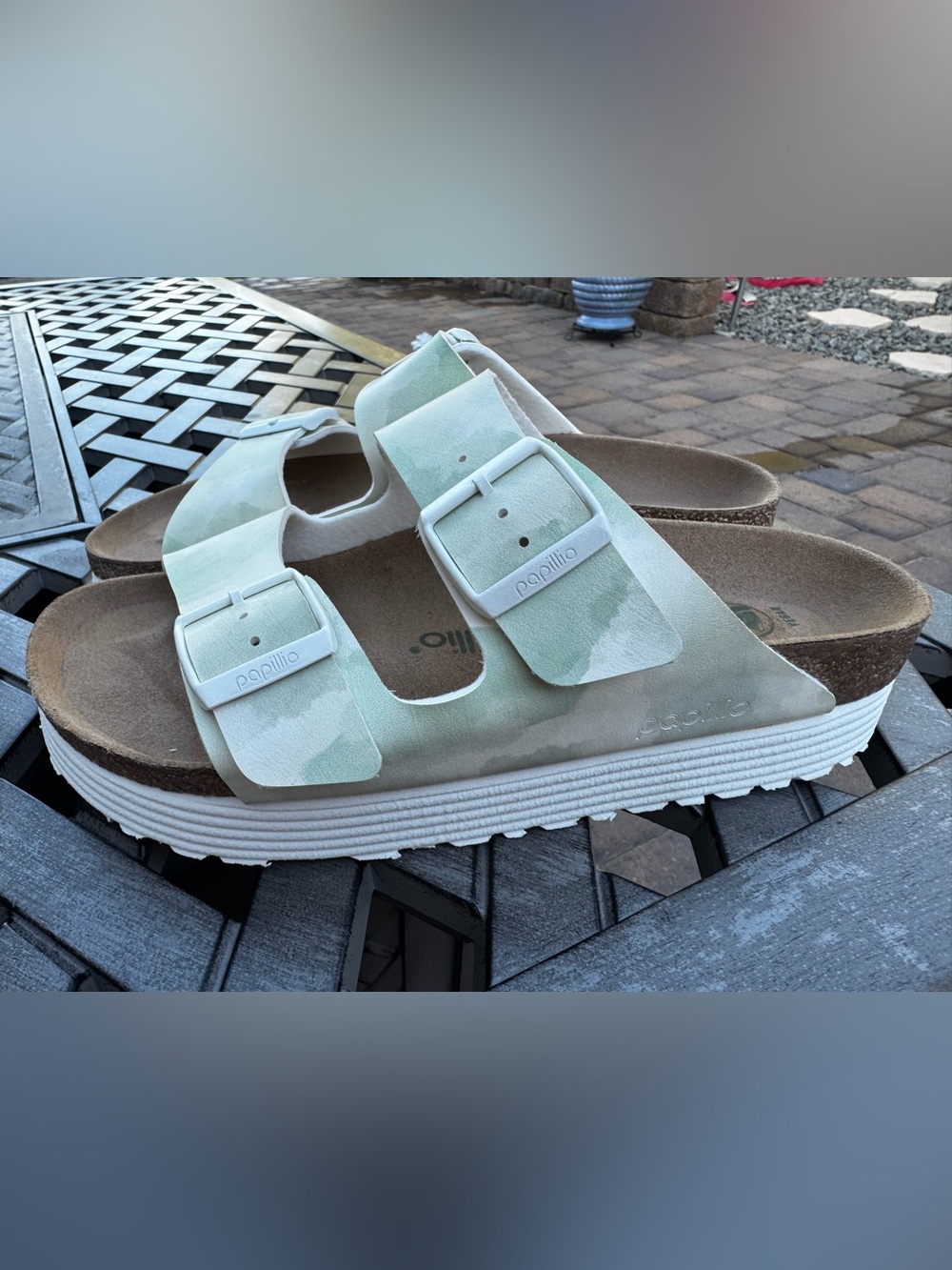 PAPILLIO Platform sandal. Camouflage pattern.